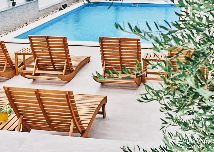 Salis Apartments