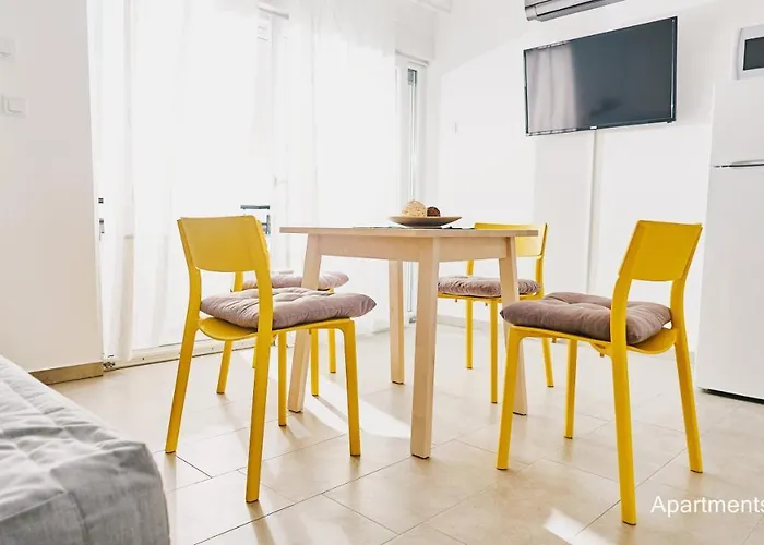Salis Apartments